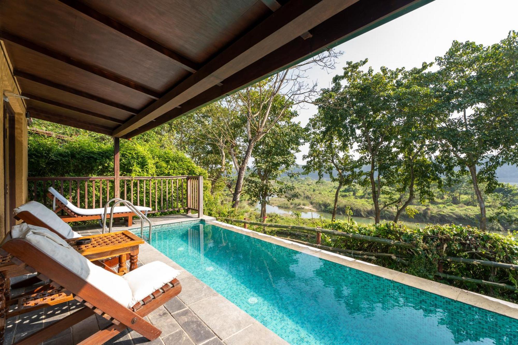 Jungle Villa Resort Chitwan Exterior foto